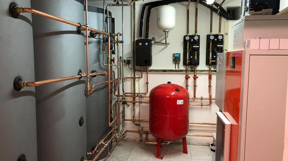 Günstige Pelletheizung aus Polen: Erfahrung, Gründe & Hersteller