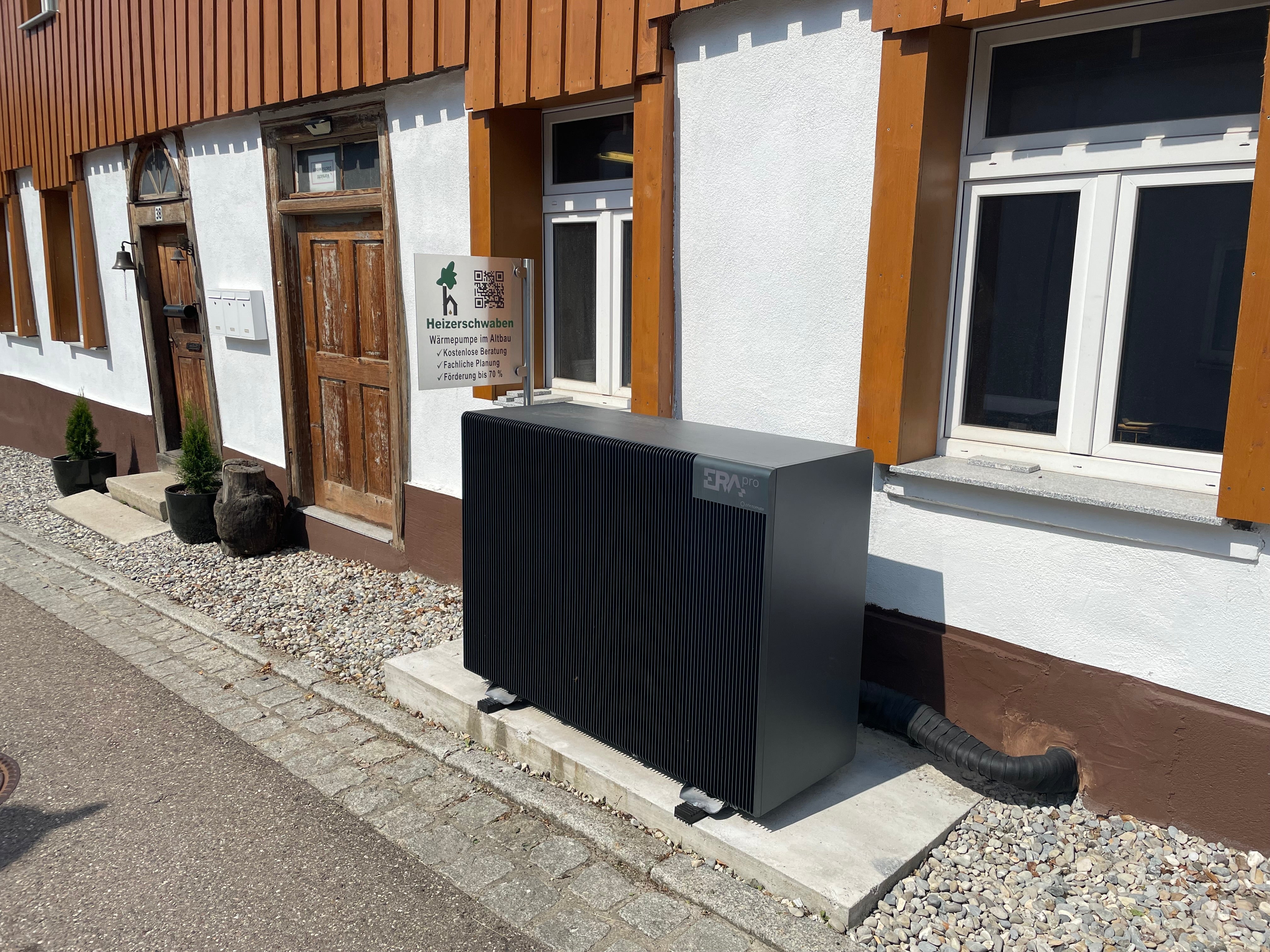 ERApro Wärmepumpe: Praxistest im eigenen Firmengebäude